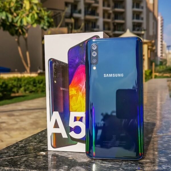 Samsung Galaxy A50 (4GB,64GB)