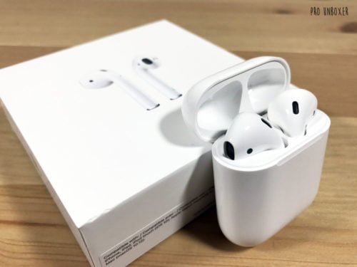 Apple AirPods with Wireless Charging Case - Image 5