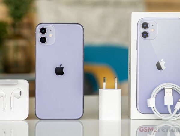 Apple iPhone 11 (128GB)