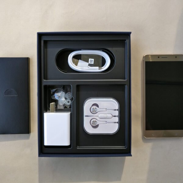 Asus ZenFone 3 Deluxe (6GB,64GB)